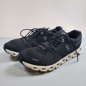 On Cloud ONCLOUD OC Classic Black White Running Shoes Sneakers Women Size 9.5